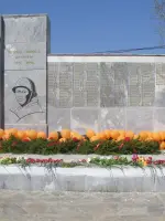 Памятник не вернувшимся с войны односельчанам, улица Кирова