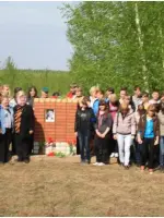 Памятник Александру Ивановичу Мошкину, Россия, Кировская область, Лебяжский район, поселок городского типа Лебяжье