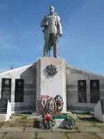 Памятник павшим односельчанам в годы Великой Отечественной войны, Россия, Республика Адыгея, Красногвардейский район, село Еленовское