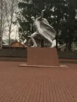 Памятник погибшим воинам-большедворцам, Спортивная улица