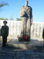 Братская могила погибших и захороненных советских воинов, Россия, Волгоградская область, Городищенский район, поселок Котлубань