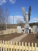 Стела воинам-землякам, погибшим во время Великой Отечественной войны, Россия, Пермский край, Чайковский район, село Вассята