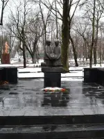 ПАМЯТНИК ДЕТСТВУ, ОПАЛЕННОМУ ВОЙНОЙ, улица Ленина