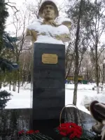 Памятник Андрею Васильевичу Грязнову, Красная улица