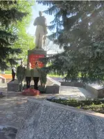 Памятник Михаилу Петровичу Черногаеву и братская могила в селе Солохи Белгородского района Белгородской области, Россия, Белгородская область, Белгородский район, село Солохи
