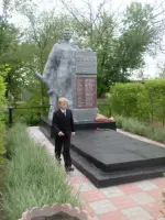 Братская могила советским воинам, погибшим в годы Великой Отечественной войны, Россия, Волгоградская область, Котельниковский район, хутор Захаров