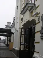 Мемориальная доска боевым и трудовым подвигам Рыбинских железнодорожников, Вокзальная улица