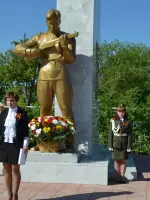 Памятник Воинам-землякам, погибшим в годы Великой Отечественной войны», Россия, Оренбургская область, Оренбургский район, село Дедуровка
