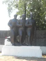 Памятник землякам, воинам и партизанам погибшим в годы войны, 1941−1945 гг., Беларусь, Минская область, Червень