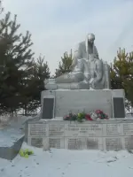 Памятник «Скорбящая мать» в селе Баклаши Шелеховского района Иркутской области, Россия, Иркутская область, Шелеховский район, село Баклаши