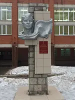 Памятник Героине Великой Отечественной Войны Барамзиной Татьяне Николаевне, Молодежная улица