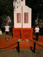 «Обелиск памяти павшим», Россия, Республика Калмыкия, Целинный район, поселок Ики-Чонос