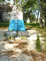 Памятник на братской могиле погибших в Великую Отечественную войну в д. Гавры Гавровской волости, Псковской области, Россия, Псковская область, Пыталовский район, деревня Гавры