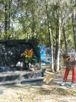 Памятная мемориальная доска, посвященная 214 зверски замученным детям-инвалидам в г. Ейске, улица Богдана Хмельницкого