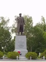 Памятник Николаю Федоровичу Ватутину, улица Ленина