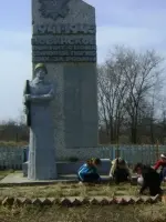 Памятник павшим жителям с. Новинское – 1941−1945 гг., Россия, Чувашская Республика, Мариинский Посад