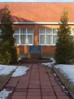Мемориальная доска Герою Советского Союза Ковалёву Венедикту Ефимовичу, Россия, Московская область, Истринский район, поселок Румянцево