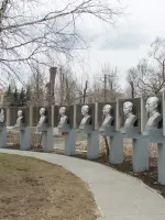 Мемориал Славы в честь воинов, не вернувшихся с поля боя в годы Великой Отечественной войны, Советская улица