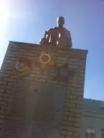 Монумент воинам-железнодорожникам, Комсомольская улица
