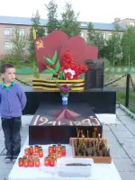 Памятник воинам-землякам в посёлке Молодёжный Тоцкого района Оренбургской области, Россия, Оренбургская область, Тоцкий район, поселок Молодежный