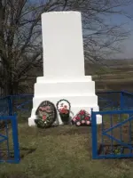 Памятник расстрелянным евреям в хуторе Новосёловка Усть-Лабинского района Краснодарского края, Россия, Краснодарский край, Усть-Лабинский район, хутор Новоселовка