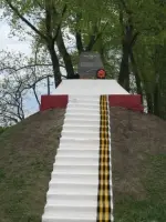 Курган славы воинов-связистов, Россия, Курская область, Поныровский район