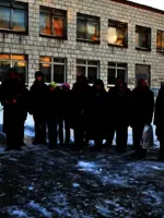 Мемориальная доска воинам 96 отдельной стрелковой бригады на здании МОУ СШ №100 Кировского района города-героя Волгограда, Турбинная улица