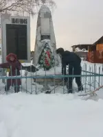 Памятник павшим землякам, Россия, Республика Татарстан, Высокогорский район, село Семиозерка