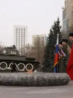 Памятник воинам Уральского добровольческого корпуса, Сибирская улица