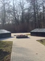 Братская могила в Макс Ашман парке города Калининграда, улица Герцена