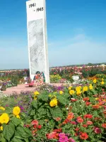 Обелиск в селе Верхняя Санарка Пластовского района Челябинской области, Россия, Челябинская область, Пластовский район, село Верхняя Санарка, улица Ленина