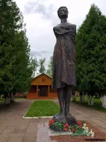 Памятник Герою Советского Союза Зое Космодемьянской, Минское шоссе