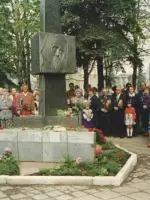 Мемориал погибшим лопатинцам в годы Великой Отечественной войны, Россия, Московская область, Воскресенск, микрорайон Лопатинский, улица Маркина, 16/2