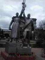 Памятник "Возвращение с победой" в п. Дубровицы Подольского района, Россия, Московская область, Подольский район, поселок Дубровицы, 4А