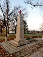 Памятник павшим воинам - хутор Мокрый Лог, Октябрьского района, Ростовской области, Россия, Ростовская область, Октябрьский район, поселок Мокрый Лог