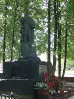 Братская могила. Захоронение В. Л. Недоговорова, Россия, Смоленская область, Велиж, площадь Дзержинского