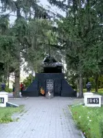 Мемориал Воинской Славы танк Т-34, улица Молодёжная