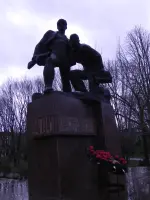 Памятник партизанам и подпольщикам Крыма, Киевская улица