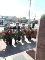 Братская могила 117 советских воинов, погибших в боях с фашистскими захватчиками, Красноармейская улица