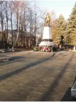Мемориальный комплекс на братской могиле советских воинов в городе Зеленоградске, Россия, Калининградская область, Зеленоградск