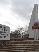 Обелиск воинской славы 286 ленинградской краснознамённой стрелковой дивизии, улица Данилова