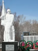 Памятник воинам, погибшим в годы Великой Отечественной войны (1941 - 1945 гг.), Россия, Алтайский край, Мамонтовский район, село Черная Курья
