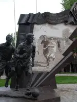 Памятник участникам блокадного матча, проспект Динамо