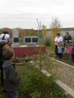 Памятник простому человеку, Россия, Пермский край, Частинский район, деревня Ельшата