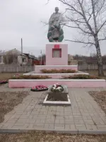 Братская могила трех советских воинов в с.Тулянка, Россия, Белгородская область, Валуйский район, село Тулянка
