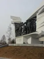 Памятник труженикам тыла, улица Лизы Чайкиной