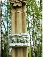 Стела трём партизанкам-разведчицам, Россия, Тверская область, Калининский район, озеро Михайловское