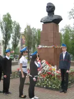 Памятник Н.Ф. Ватутину, улица Королева