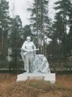 Братская могила вне кладбища (п. Тикша ул. Советская), Россия, Республика Карелия, Муезерский район, поселок Тикша