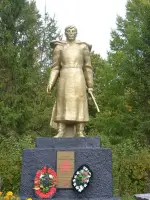 Памятник Героям-освободителям поселка Дедовичи от немецких захватчиков, Россия, Псковская область, Дедовичский район, поселок городского типа Дедовичи